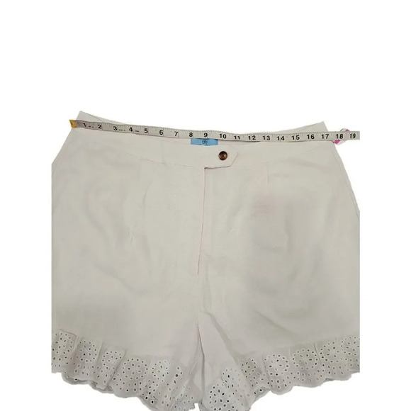 NWOT CECE Women's Mid-Rise Lace Trim Button-Front Shorts Sz 12 - Picture 5 of 10